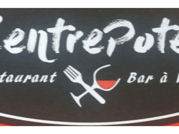 Bar-restaurant clé en main en Nord Béarn, 220 m², licence IV, terrasses et parking, fort potentiel de développement. Vente pour départ à la retraite.